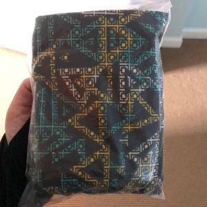 ❤️sale❤️ Lularoe OS leggings